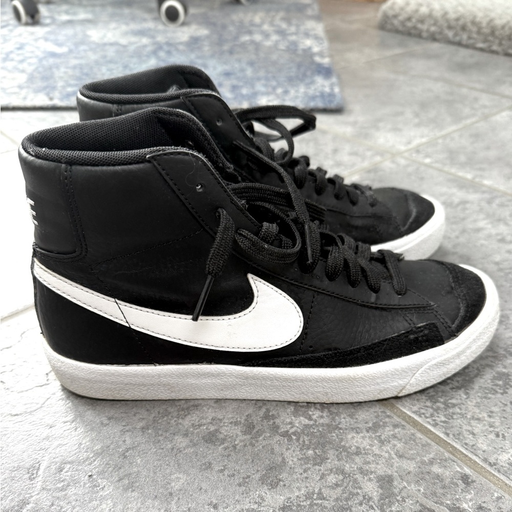 Nike Blazer Mid '77